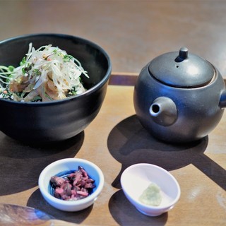 伊右衛門サロン_1