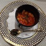 ビストロ ダイア - 仏産鴨もも肉のコンフィと白インゲン豆、サラミのロワイヤル（西洋茶碗蒸し）カスレ風