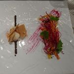 ビストロ ダイア - 北海道産真鯛のコンフィ　黒オリーブのタブナードソース　みたらし風味のメレンゲを添えて