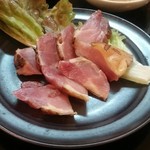 焼肉無印 - 鶏モモの刺身です♪プリッコリッでメチャウマ♪