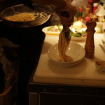 BAR & KITCHEN eos - 目の前で次々作られる料理に舌鼓