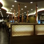 본가 - テーブルもいっぱい