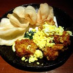 Jikidenyarokumeikan - 若鶏の照り揚げ、ミモザ風味、揚げ海老煎餅添え