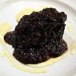 牛ほほ肉の赤ワイン煮込み