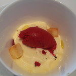 サンス・エ・サヴール - デザート１
      忘れました