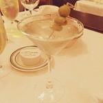 48692681 - 紋切型だがマティニから始めたい