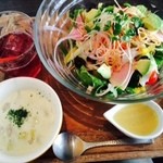 ミクロコスモス - サラダ＆スープSET　チャウダースープ