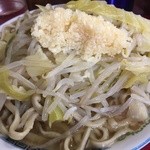 ラーメン二郎 目黒店 - ラーメン　小　500円　ヤサイ、ニンニク