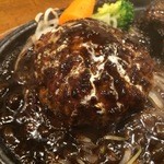 からだ想いの肉ダイニング鉄重 - ハンバーグアップ