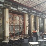 Le Falstaff - 窓枠が素敵