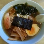 ラーメン来れば - ■しょうゆラーメン￥560… 今回は シンプルな ものを。2016年3月17日(木曜)訪問時にて