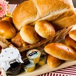 イエスボーノミュージアム - ハードトーストやドッグパン、バターロールなど朝食にオススメです