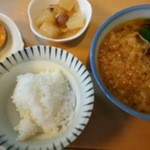 南部庵 - たぬきそば、大根厚揚げチクワ煮物、ご飯。