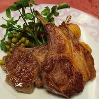 Russian Restaurant ROGOVSKI 銀座 - 骨付き仔羊のステーキ