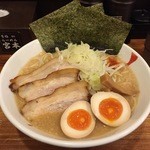 宮本 - 背脂醤油のせのせ特盛り