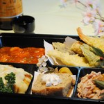 ぐるめ食堂 - お花見膳