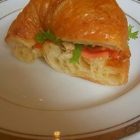 マルシェダイニング「ネン」 - クロワッサンサンドイッチを作ってもらった