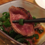 花 - タン元のタタキ