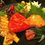 アヒル - お刺身とたたき盛り合わせ。たたきがスーパーヒット！