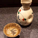 あや菜 - 「大雪渓」お燗。年代ものの電熱器で、お母さんが温めてくれる