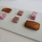 プレヴナンス - 28年2月　小菓子3種　柚子フィナンシュ、トマト、カシス