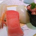 回転鮨 清次郎 - おすすめ4点盛