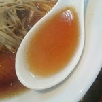 中華そば カリフォルニア - スープ(2016.03)