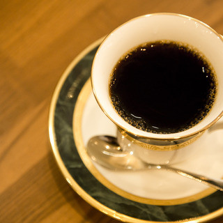 コーヒーギフト 金沢ブレンドコーヒー2種 金澤ロワイヤルブランデーケーキギフト コーヒー豆専門店キャラバンサライ