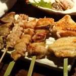 ちゃらりちゃらり - 焼き鳥串5種盛り