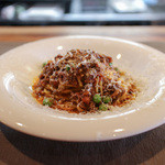 フィーネデルモンド - 北海道ELEZOの熟成肉のラグーソース 細い平打ちパスタ タリオリーニ☆