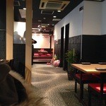 和鶏屋 - H.28.3.17.夜 カウンター席から店奥方向