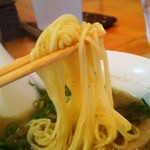 Otomisan - 細ストレート麺はちょっと柔らかめの茹で加減