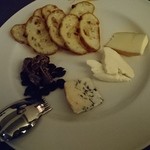 Gonticca - チーズの盛り合わせ