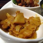 タンドールガル - キャベツのポリヤルとタンドール