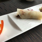 広東料理 センス - 北京ダックのクレープ巻きと彩り野菜マリネのコンビネーション