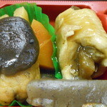 オリジン弁当 - 豚の隠元巻き、姫がんも、人参、筍、蒟蒻、椎茸の煮物