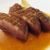 レストラン シャルム - メイン：鴨胸肉のロースト 茸と菊芋のソテー 甘酸っぱい柑橘のソース2