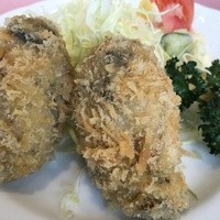 厳選洋食さくらい - 牡蠣フライ２個　1000円