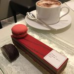 パティスリー・サダハル・アオキ・パリ - アンディビジュアル センシュエル