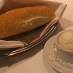 Ruth's Chris Steak House - パン
      