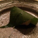 神田錦町 如月 - 桜餅