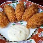 こく一番 ラーメン みどりや - 現在は４個になったカキフライです(2016年2月)。