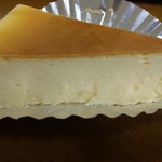 チーズケーキのチロル - 濃厚チーズケーキ（アップ）
