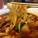 大連食府 - 料理写真:不揃いSide edgeのヒラヒラが激辛スープを持ち上げ〼w