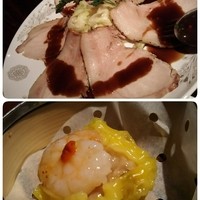 天空飲茶酒家 - 四元豚ローストの黒酢ソースがけ～春キャベツ添え
                鶏と海老の特製あくび焼売
