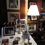 メゾン ド　ヨシダ - 2F BAR Cave25 多くの著名人がムッシュの店を訪れて