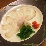 寿司処静 - ひらめの昆布締め、ポン酢でいただく。
      2016.03