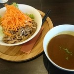 蕎麦DAYS - 肉人参つけそば(カレー)