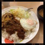 松屋 - 坦々エッグプレート 530円