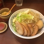 らーめん 陸 - 豚増し 玉子 野菜